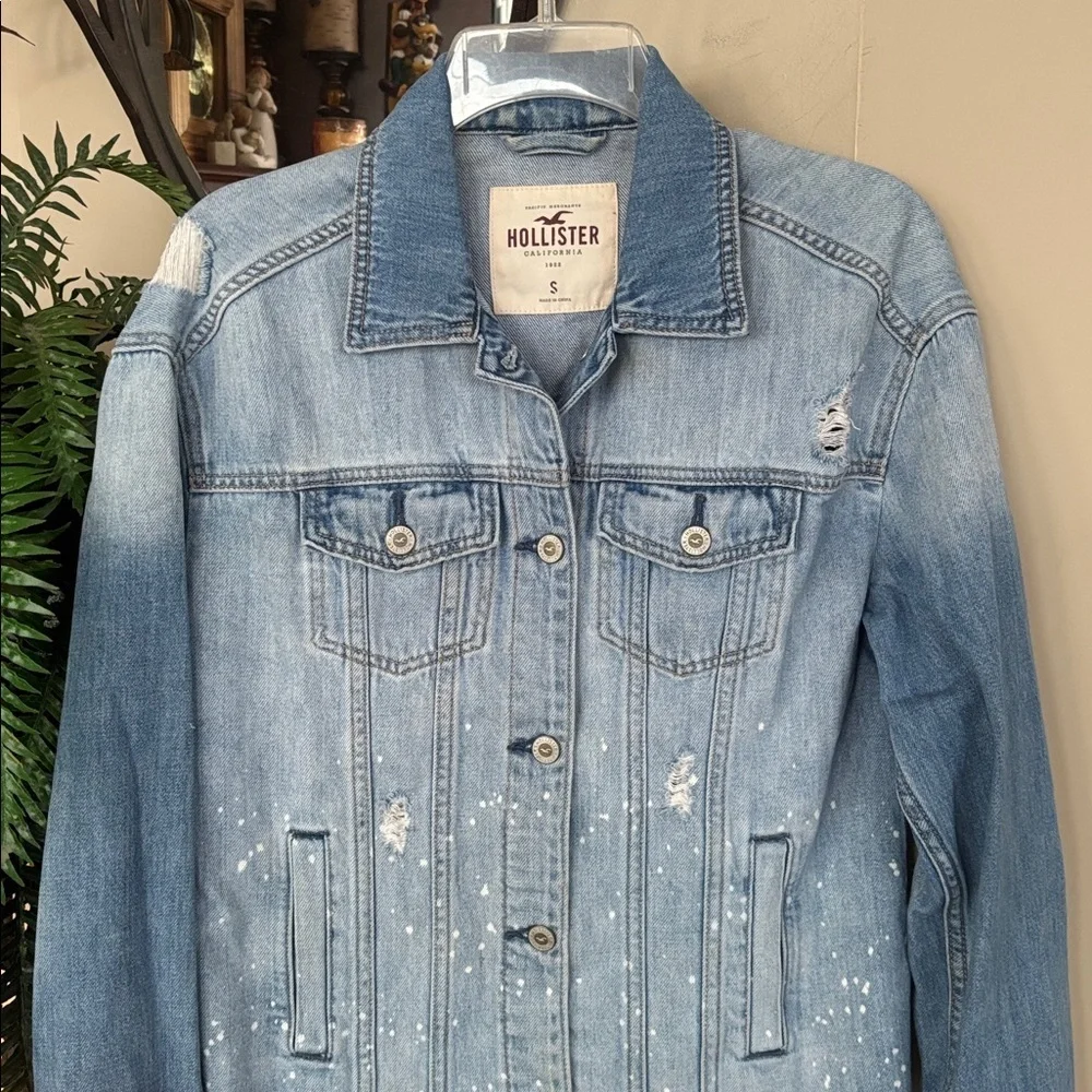 Hollister Distressed Light Blue Wash Raw Hem Splatter Dotted 100% Cotton Cali